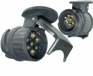 Tengi 13-7 pinna með loki frá Moog