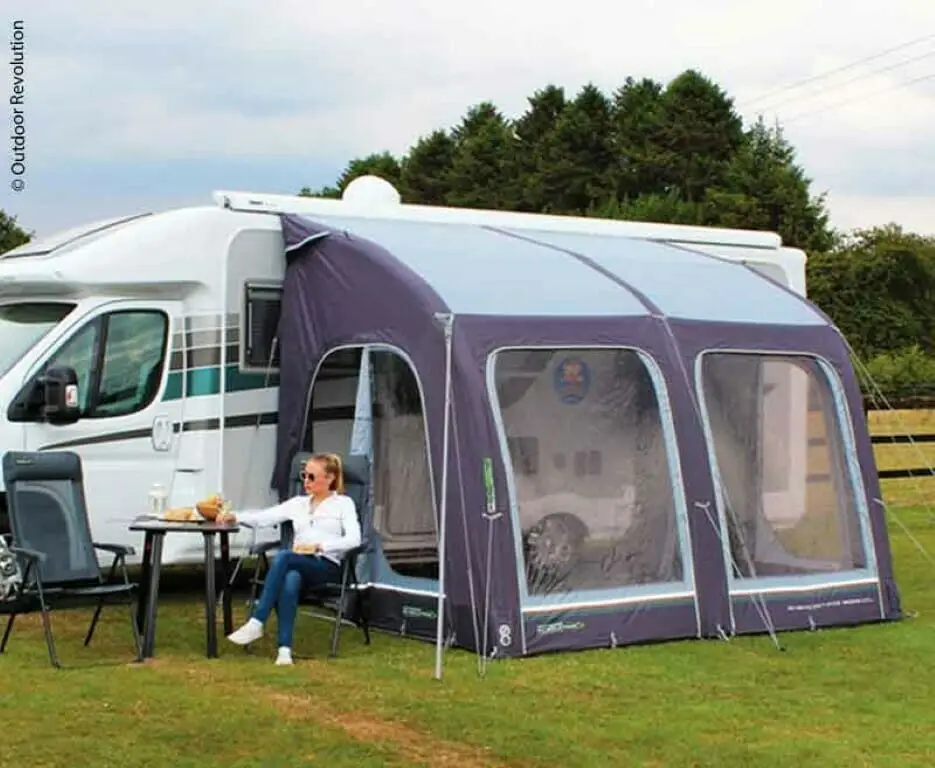 Fortjald uppblásið á húsbíl E-Sport 325