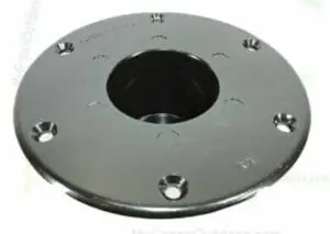 Festing f/borðfót í fellihýsi neðripartu