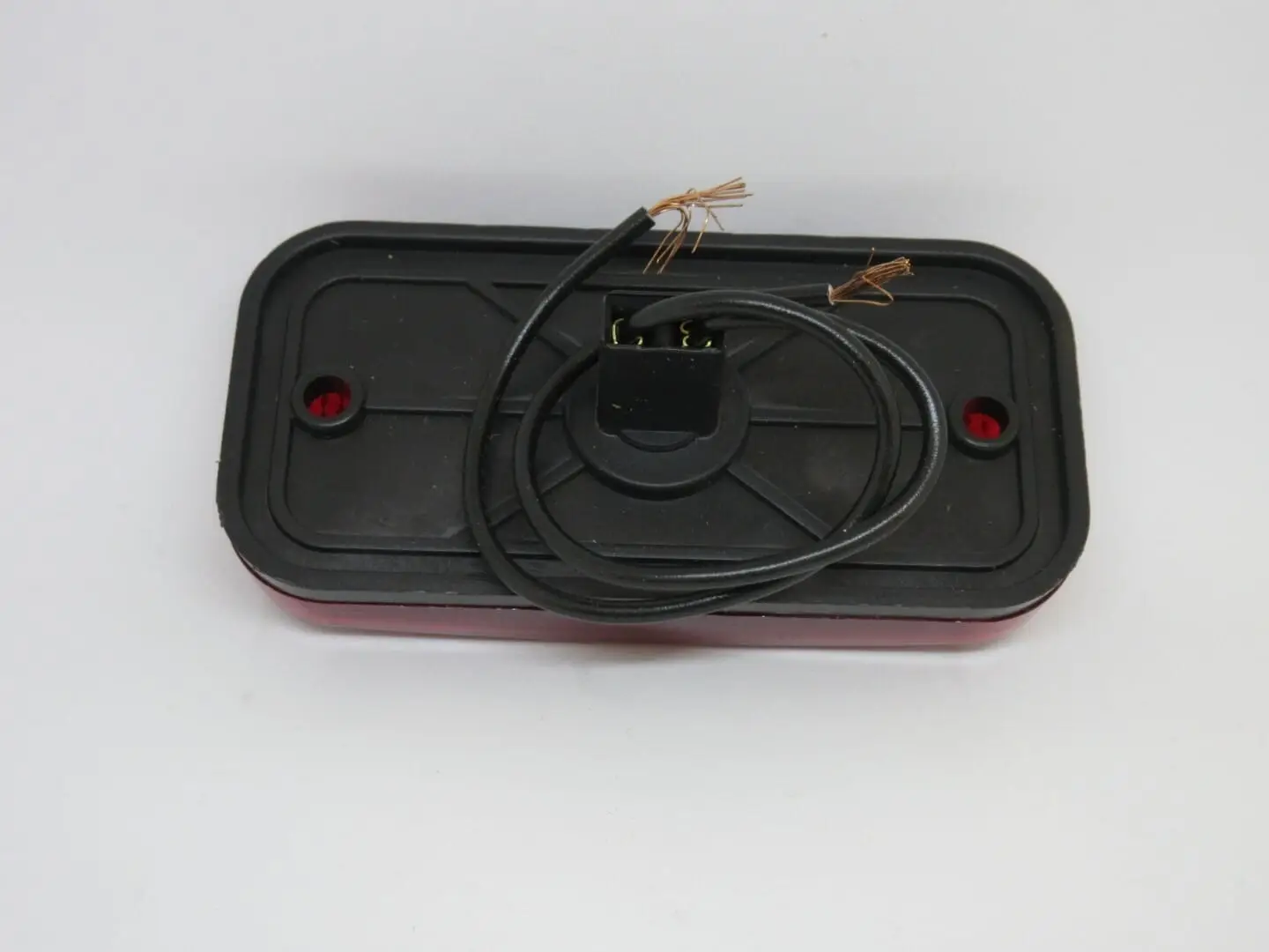 Ljós aftan fellihýsi rautt. - Image 2