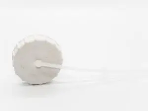 Lok á vatnsinntak á fellihýsi. Hvít.