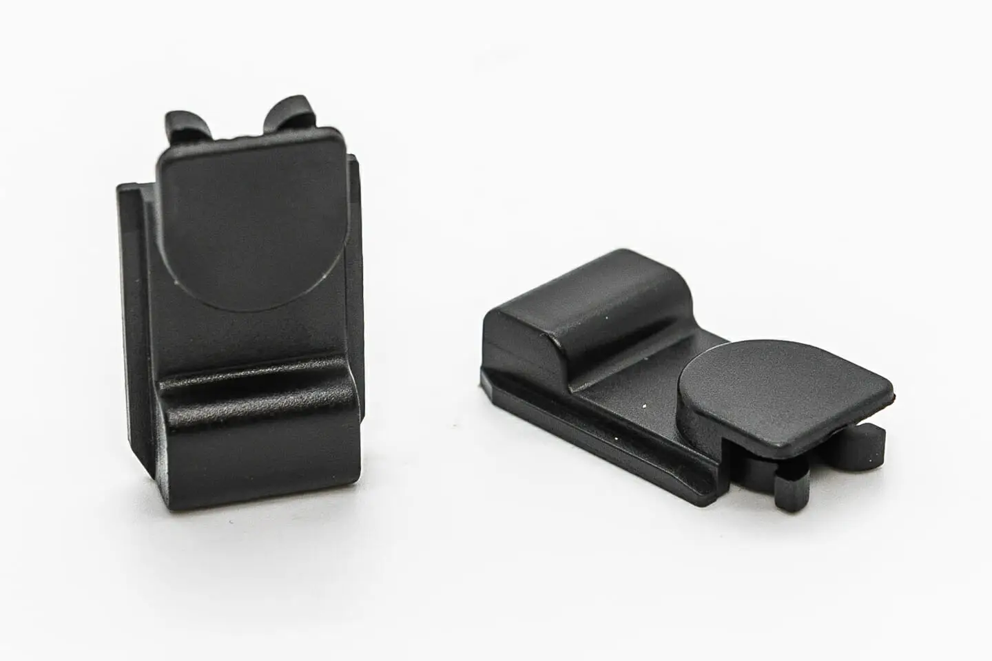 Festing fyrir ísskáparist 2 stk. í hjólh