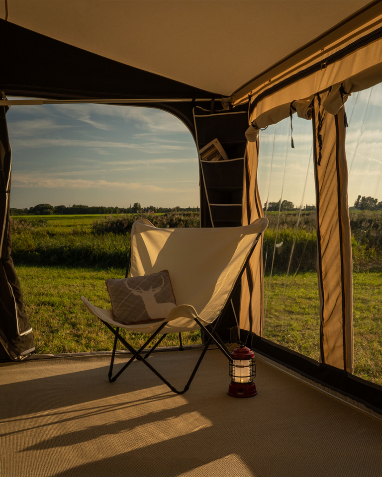 Combi-Camp Country base interior