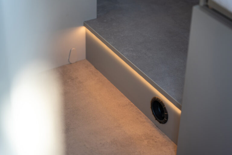 Tracer690EL_Trittstufe_2